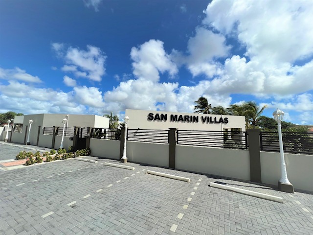 Cumana 107 apartment complex for sale